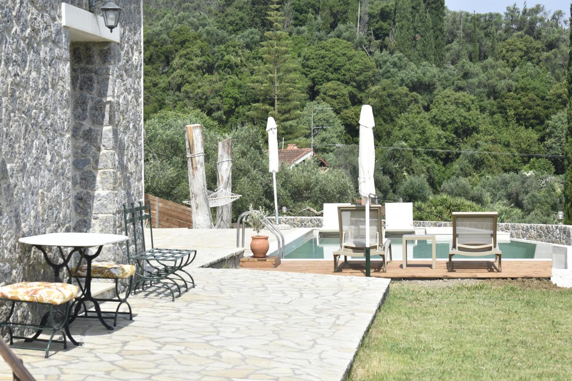 Corfu View Deluxe Villa เปรามา ภายนอก รูปภาพ