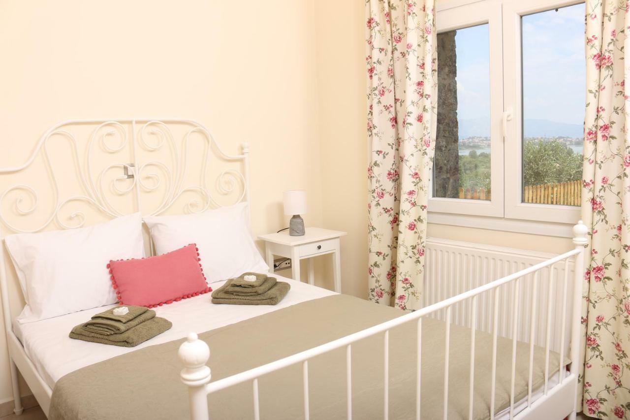 Corfu View Deluxe Villa เปรามา ภายนอก รูปภาพ